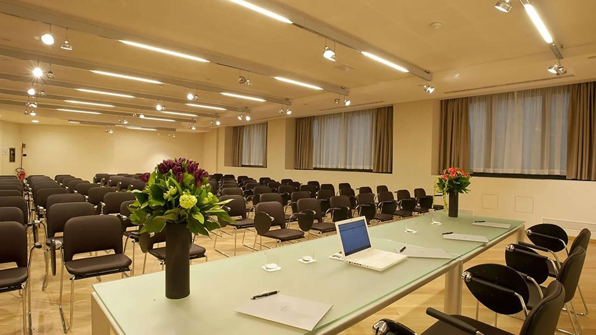Best Western Plus The Hub Hotel Milano 4*,  Italien